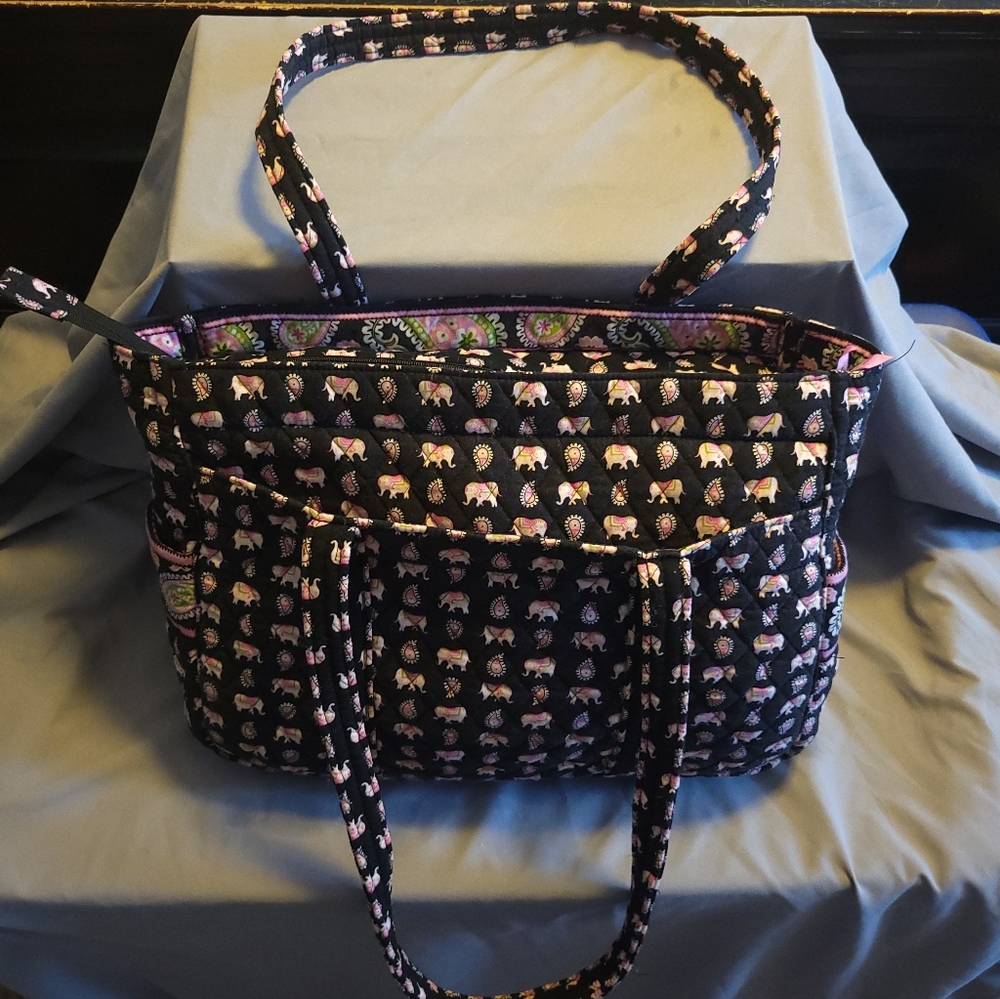 Rare Retired Vera Bradly Limited Edition Pink Elephant/Breast Cancer Tote